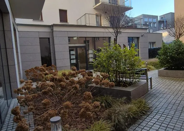 St Wojciech Hill Apartment, Free Parking, Air-conditioning, Self Check-in 24h Daire Poznan