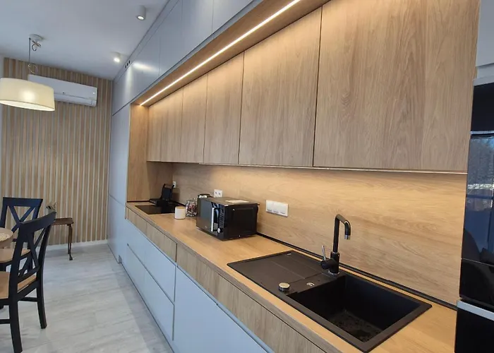 St Wojciech Hill Apartment, Free Parking, Air-conditioning, Self Check-in 24h Daire *