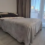 شقة St Wojciech Hill Apartment, Free Parking, Air-conditioning, Self Check-in 24h *