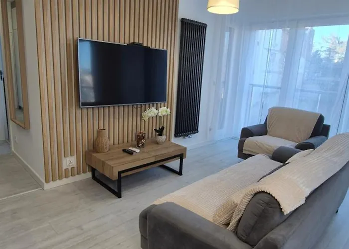 St Wojciech Hill Apartment, Free Parking, Air-conditioning, Self Check-in 24h Poznań