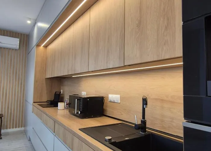 St Wojciech Hill Apartment, Free Parking, Air-conditioning, Self Check-in 24h Apartament