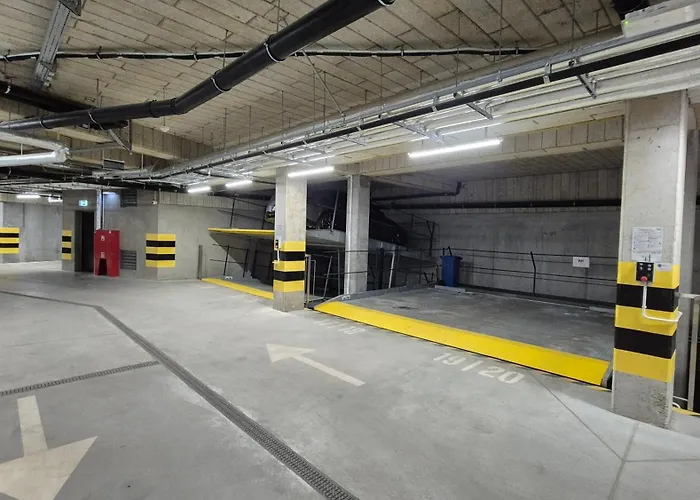 St Wojciech Hill Apartment, Free Parking, Air-conditioning, Self Check-in 24h